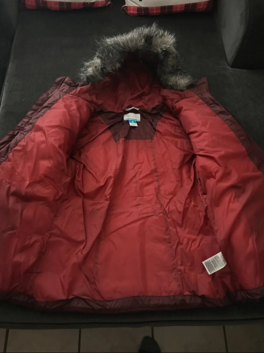 Columbia Youth Insulated Hooded Jacket - Burgundy